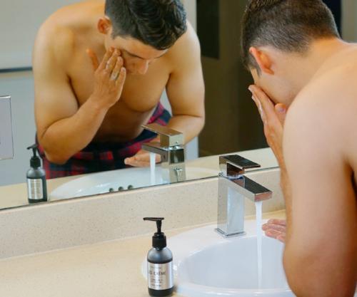 Daily Detox Face Wash With Charcoal